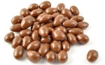 amendoas confeitadas com chocolate
